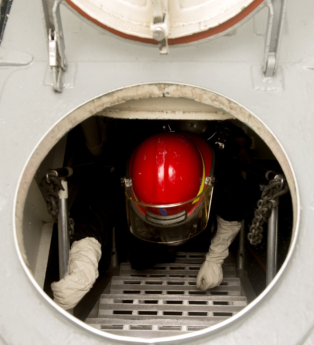 USS Lake Champlain (CG 57) Main Space Fire Drill