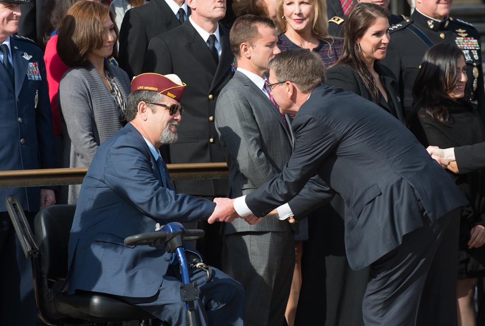 SD attends Veterans Day wreath laying ceremony