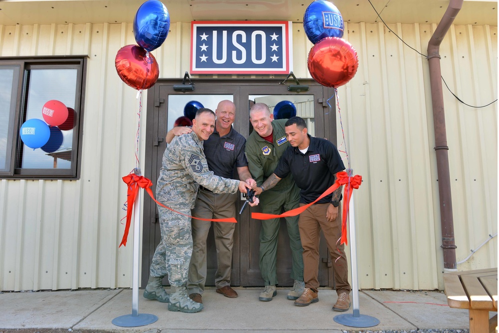 USO Incirlik opens its doors