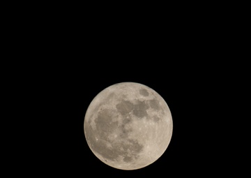 Rare Supermoon rises over Southwest Asia