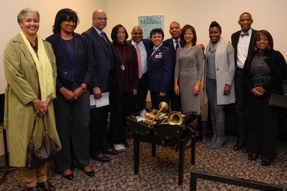 Iconic Trumpeter plays Jazz with Air Force Band