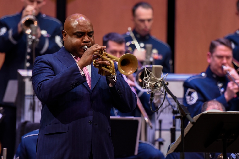 Iconic Trumpeter plays Jazz with Air Force Band