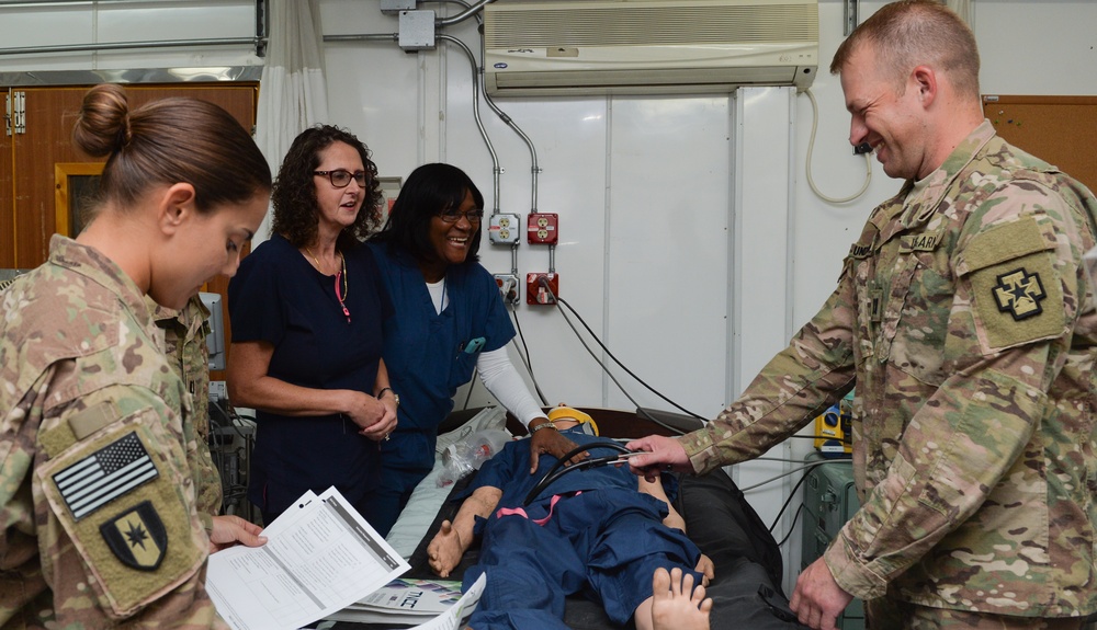 Deployed combat support hospital teaches Trauma Nursing Core Course