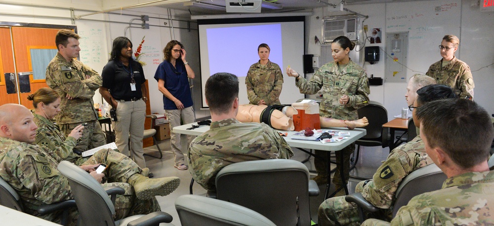 Deployed combat support hospital teaches Trauma Nursing Core Course