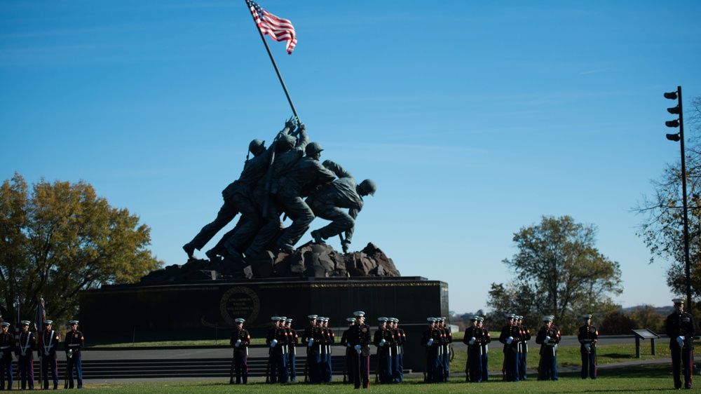 Marines reunite at Iwo Jima Memorial