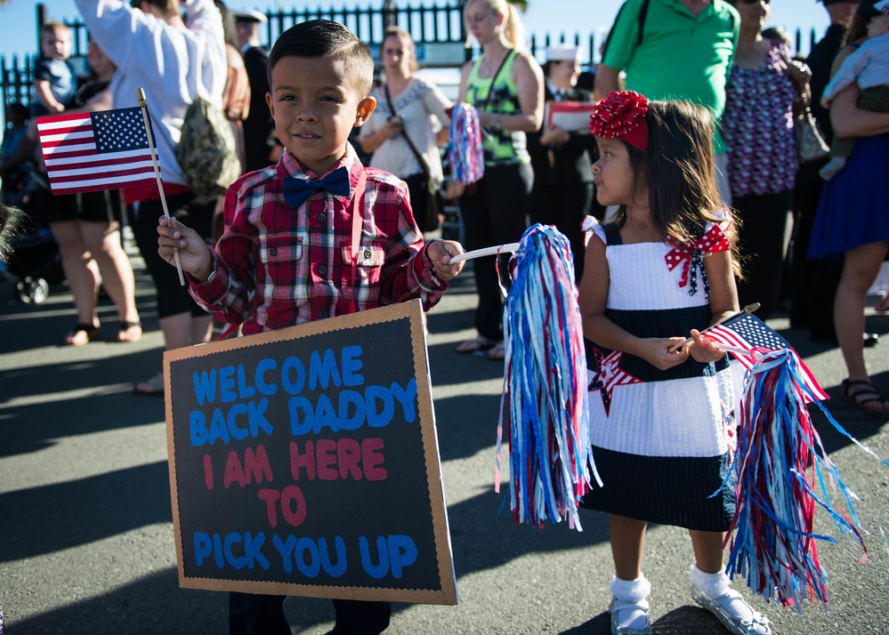 USS Spruance (DDG 111) returns from a seven-month deployment