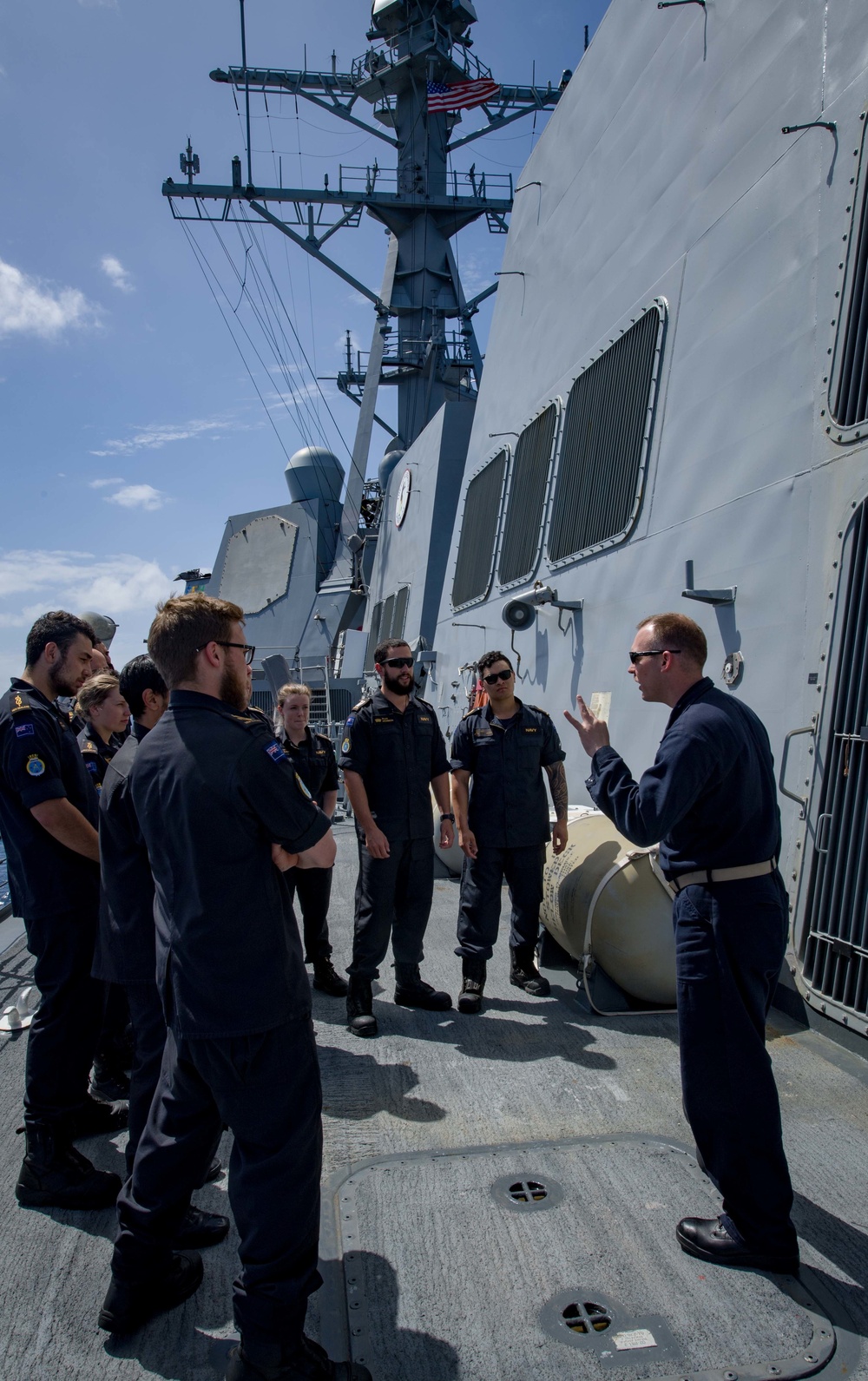USS Sampson (DDG 102) Give Tours To RNZN Sailors