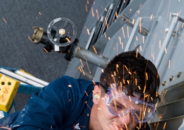 USS Sampson (DDG 102) ship prep