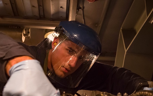 USS Sampson (DDG 102) GTM wash