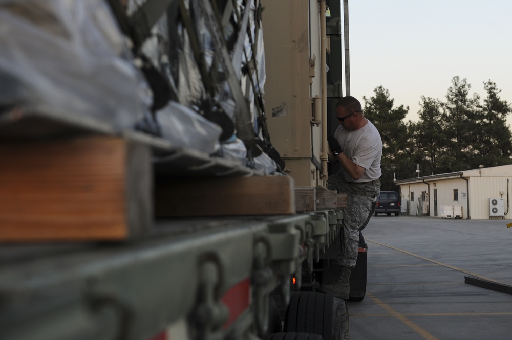 39th LRS supports OIR operations at Incirlik
