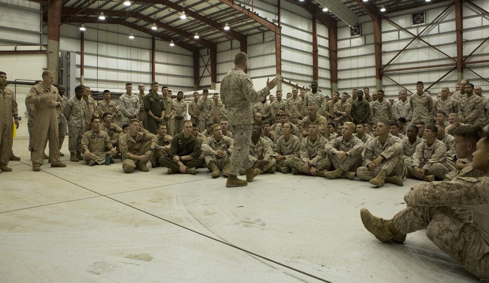 Leadership pays visit to Marines in Africa