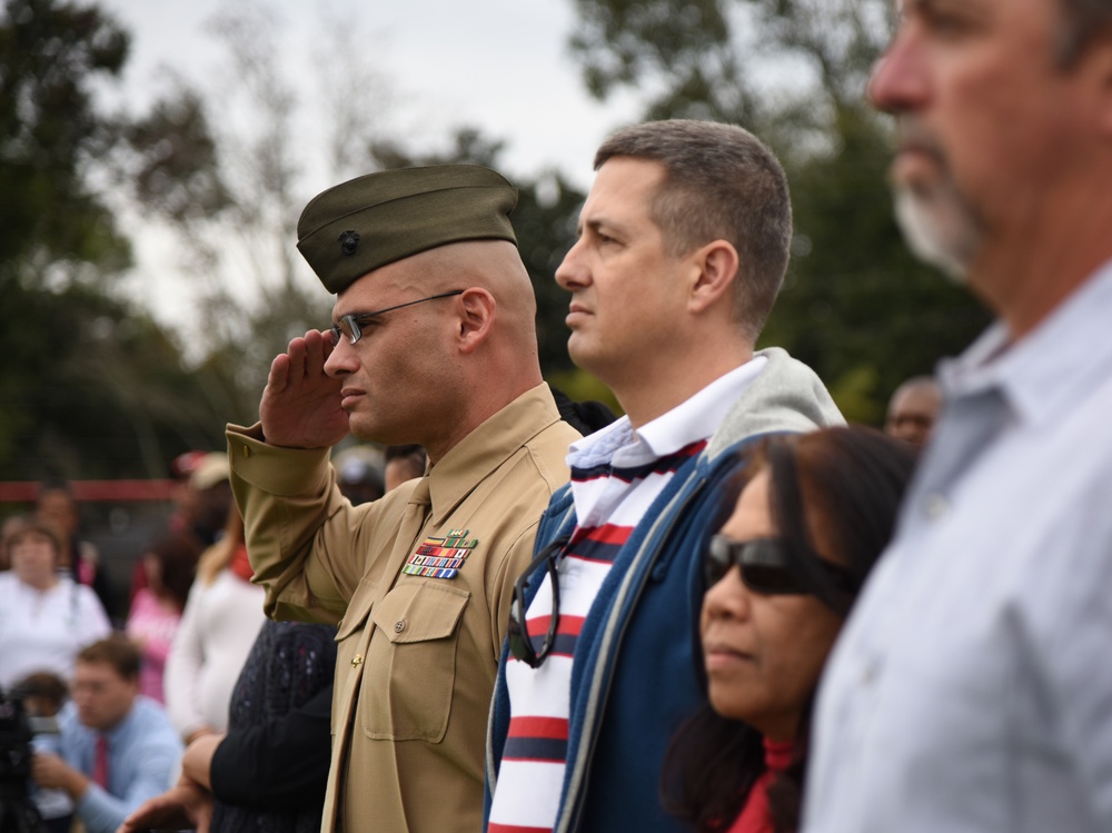 Jeff Davis elementary students honor veterans