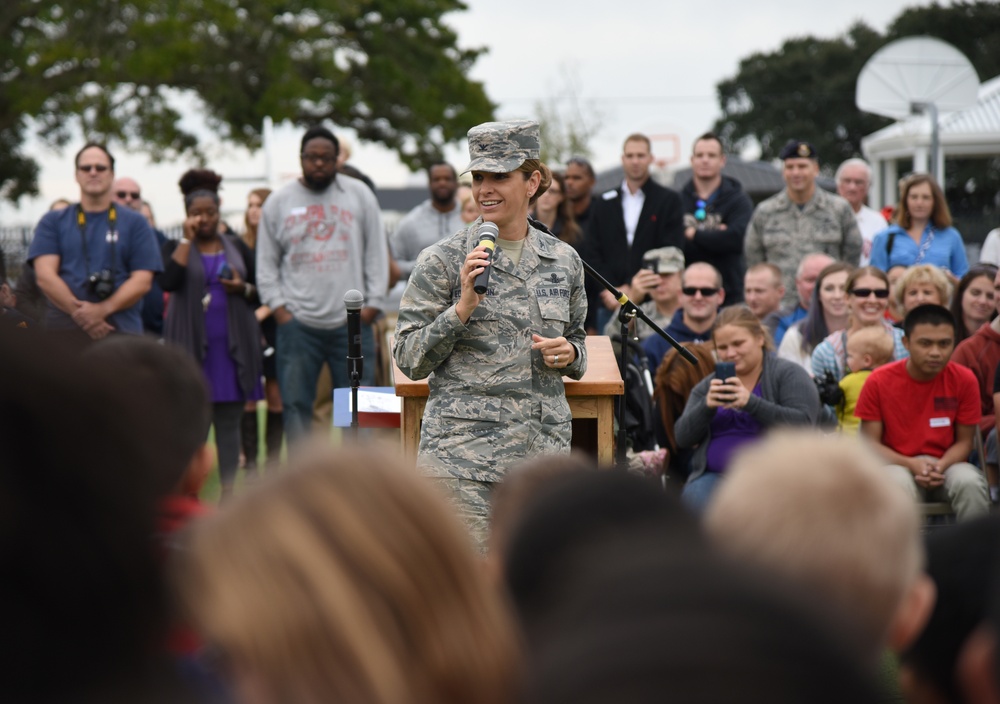Jeff Davis elementary students honor veterans
