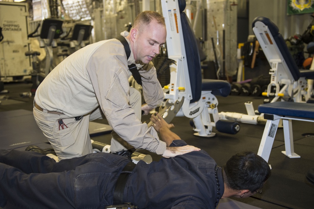 Sailors from Surface Warfare Detachment 2 conduct VBSS training aboard USS Coronado (LCS 4)