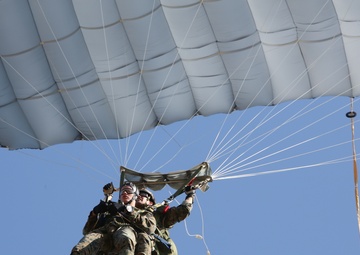 2d Recon Bn increases their mission readiness with jump training
