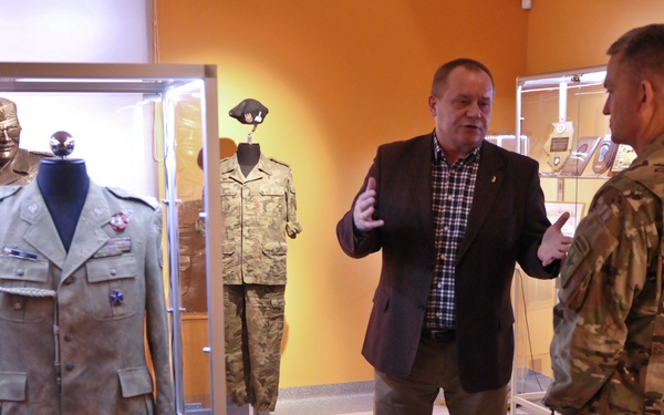 U.S. Army Vice Chief of Staff, Polish military leaders conduct site survey