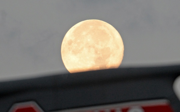 Super moon