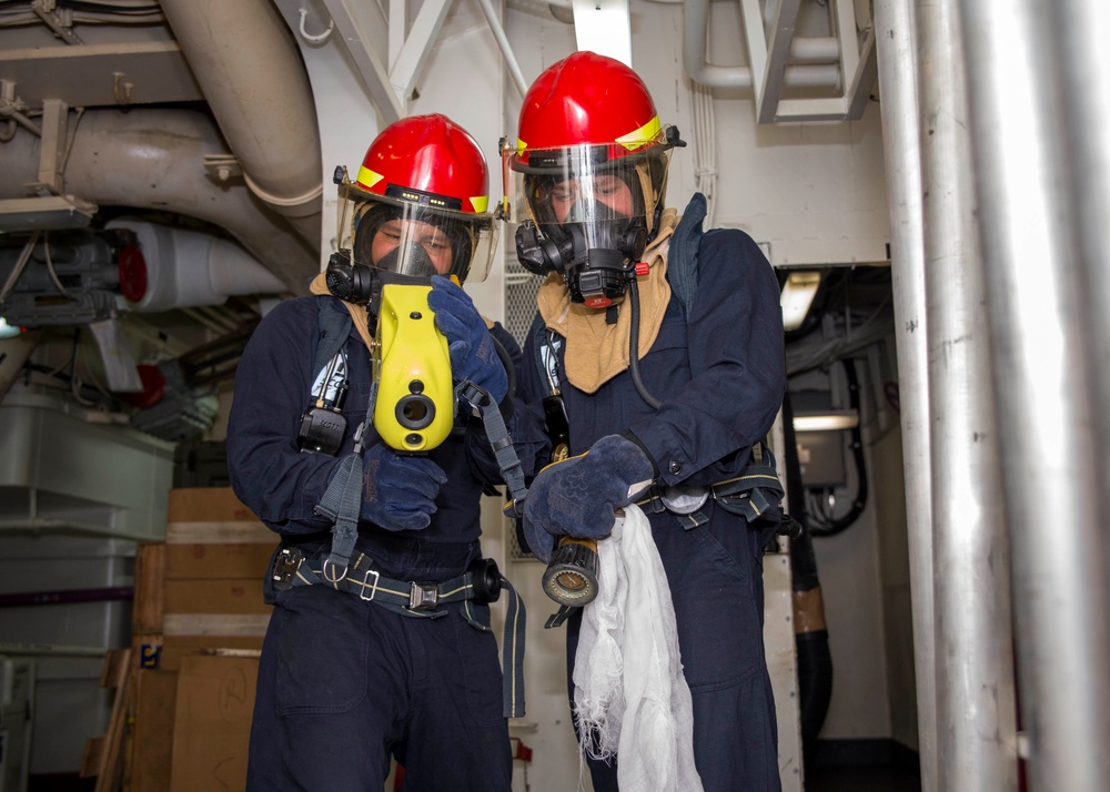 USS Bonhomme Richard (LHD 6) Condition II Damage Control Training