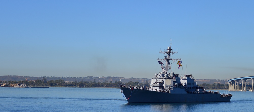 USS Decatur (DDG 73) Homecoming