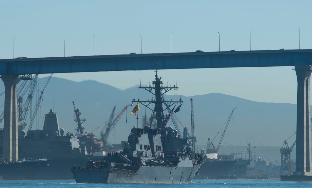 USS Decatur (DDG 73) Homecoming