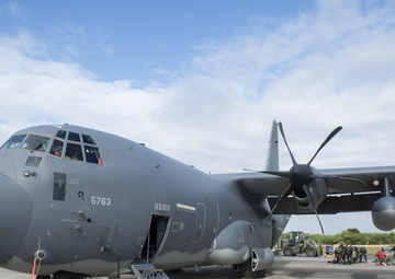 U.S., Japan forces participate in Exercise Keen Sword 17