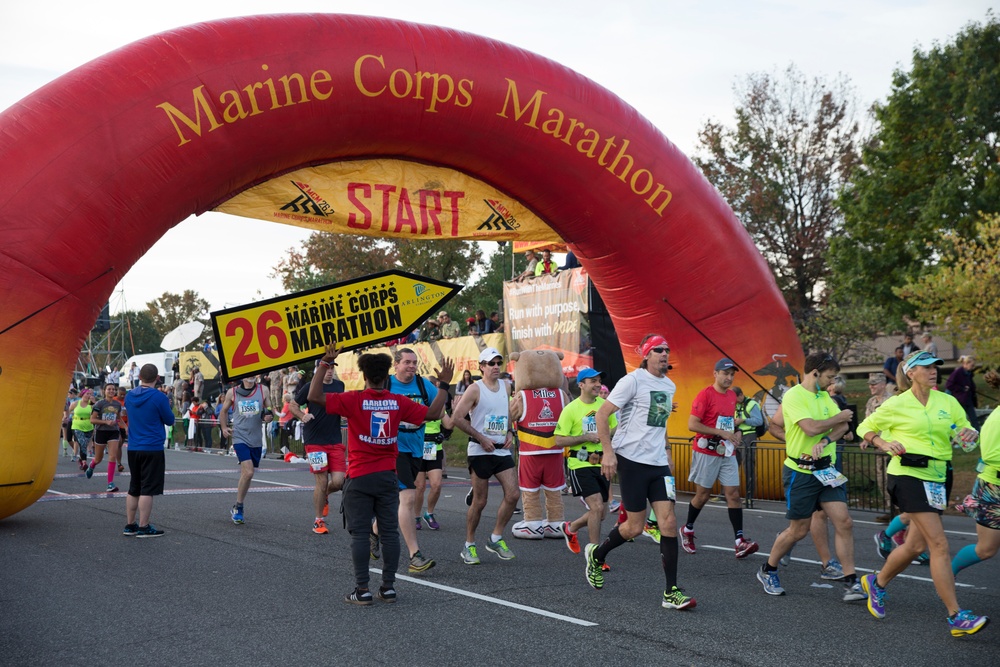 DVIDS Images 41st Marine Corps Marathon [Image 13 of 38]