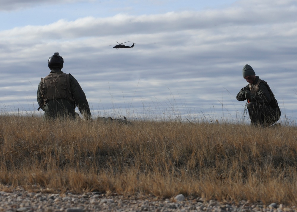Joint training exercise focuses on personnel recovery during Combat Raider