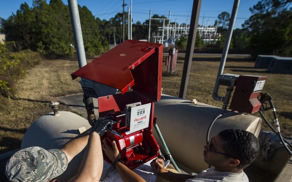 1 SOCES Air Commandos ensure flow of fuel