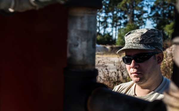 1 SOCES Air Commandos ensure flow of fuel