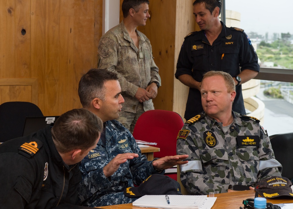 USS Sampson (DDG 102) offers to assist Kaikoura, NZ