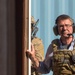 SD speaks to operators