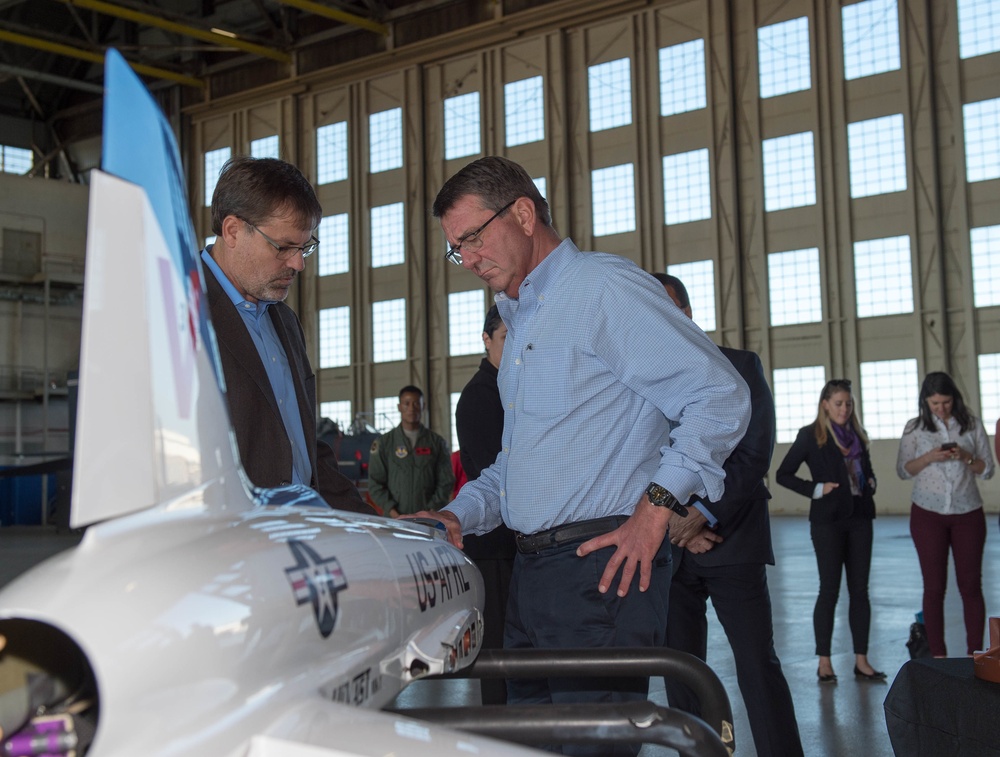 SD views static displays