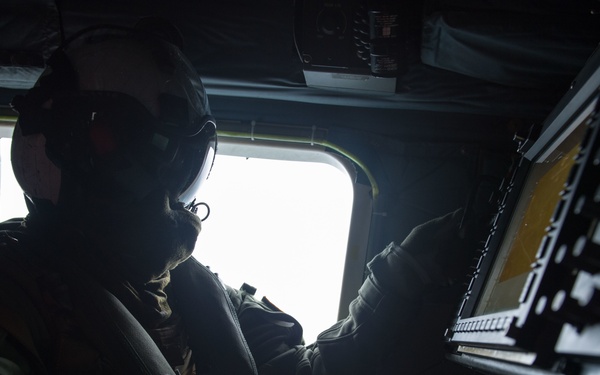 USS Sampson (DDG 102) offers to assist Kaikoura, NZ