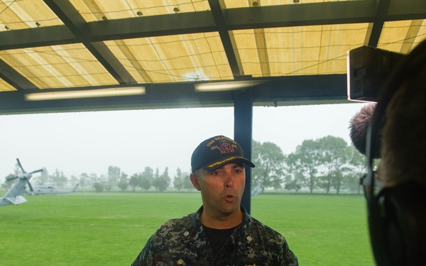 USS Sampson (DDG 102) offers to assist Kaikoura, NZ