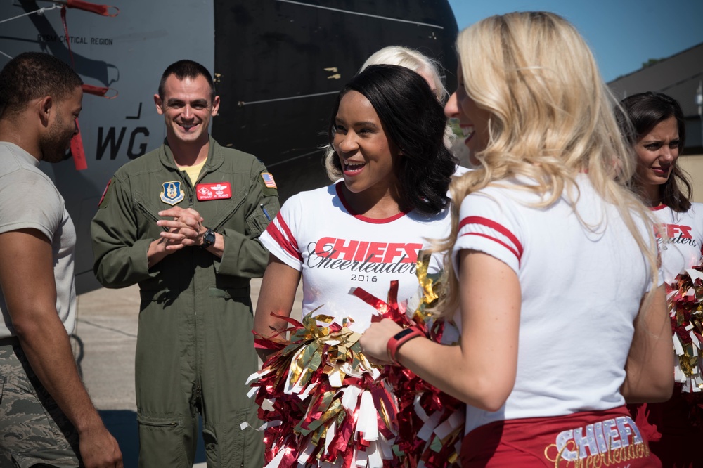 File:Kansas City Chiefs cheerleaders at Schriever Air Force Base