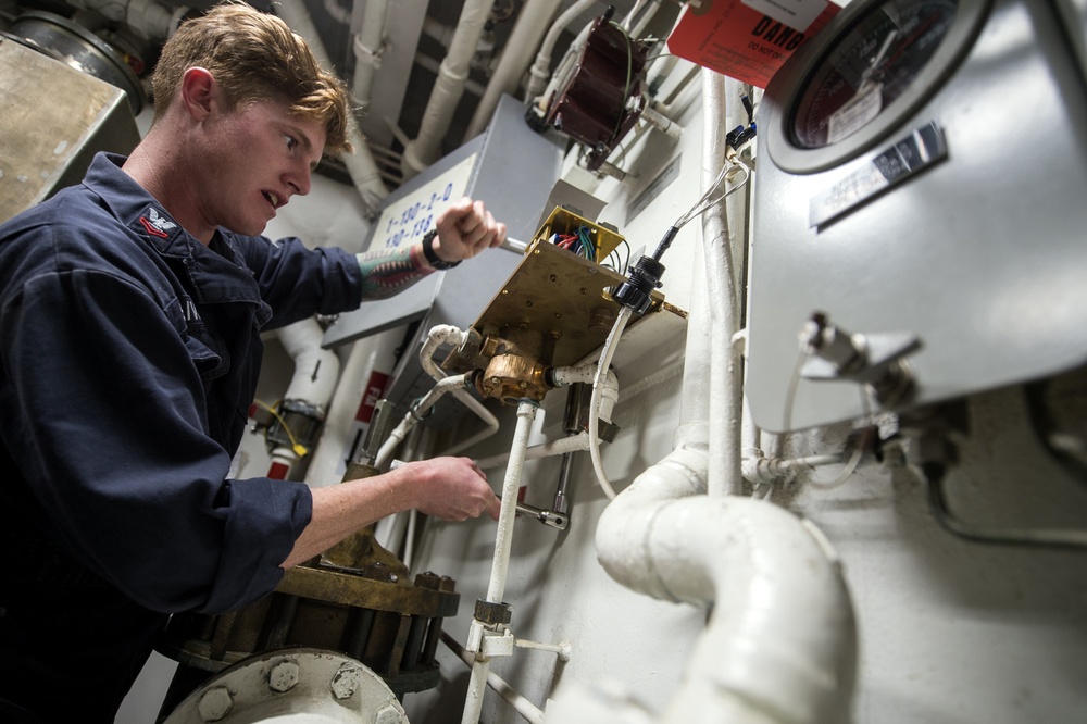 USS Lake Champlain (CG 57) SOPV Maintenance