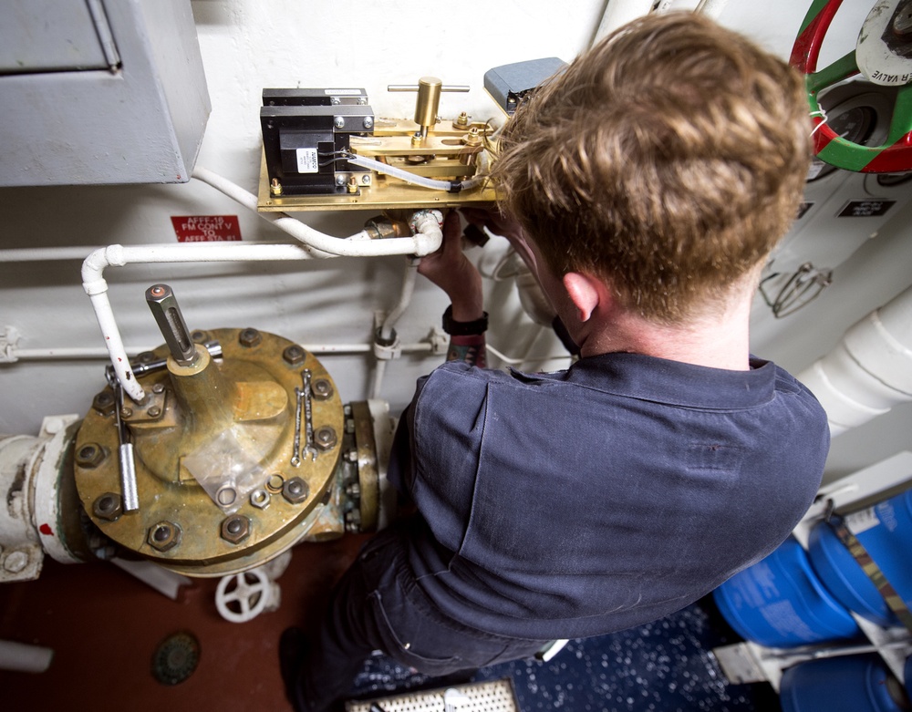 USS Lake Champlain (CG 57) SOPV Maintenance