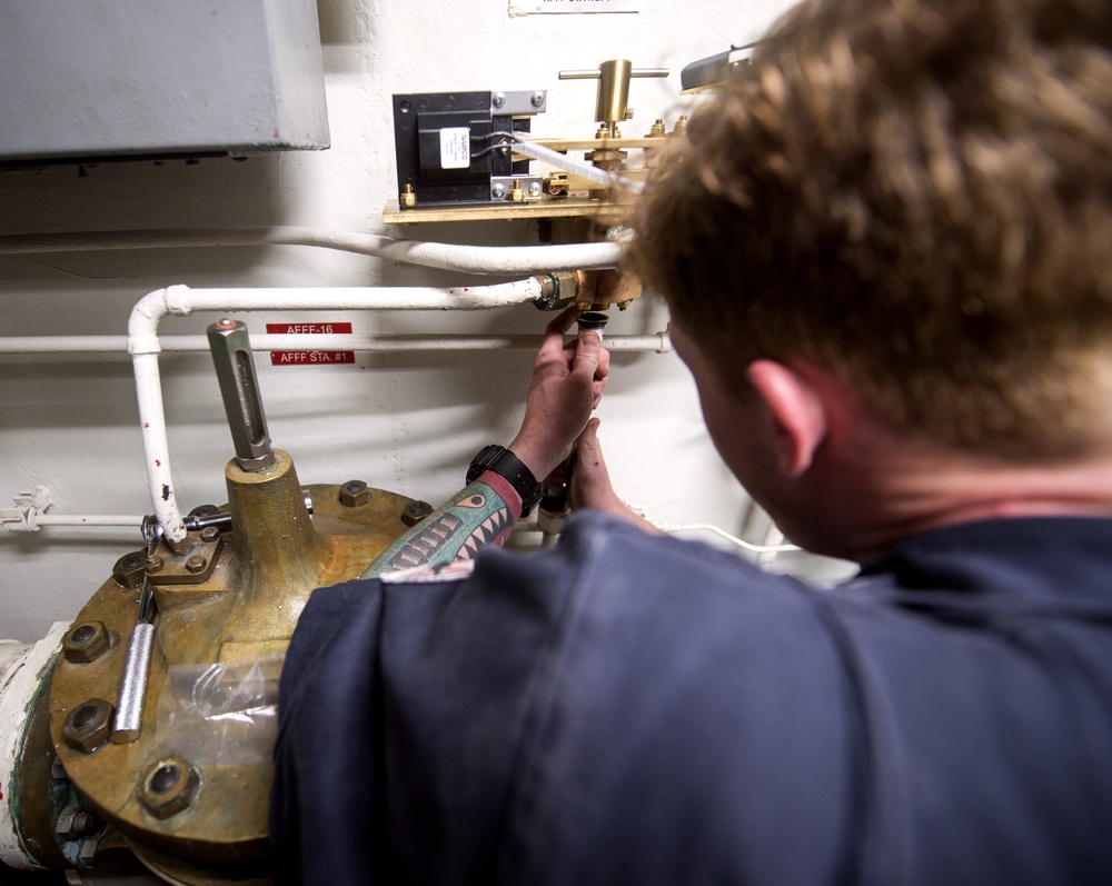 USS Lake Champlain (CG 57) SOPV Maintenance