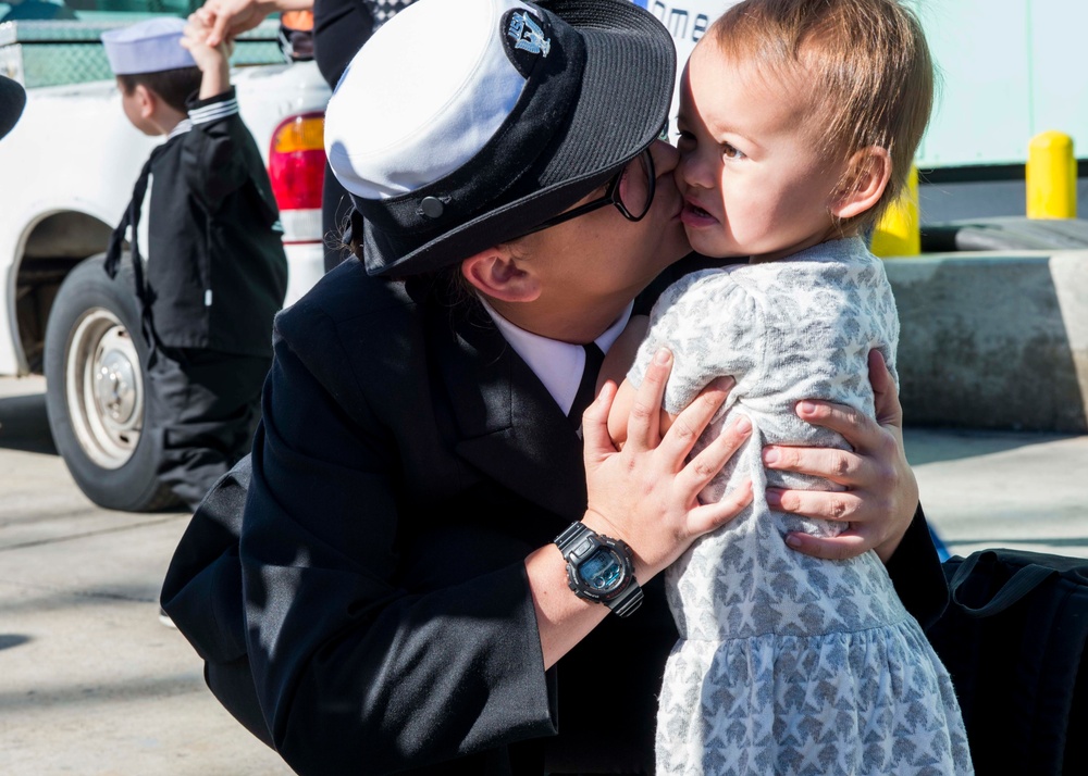 USS John P. Murtha (LPD 26) arrives at its new homeport of San Diego