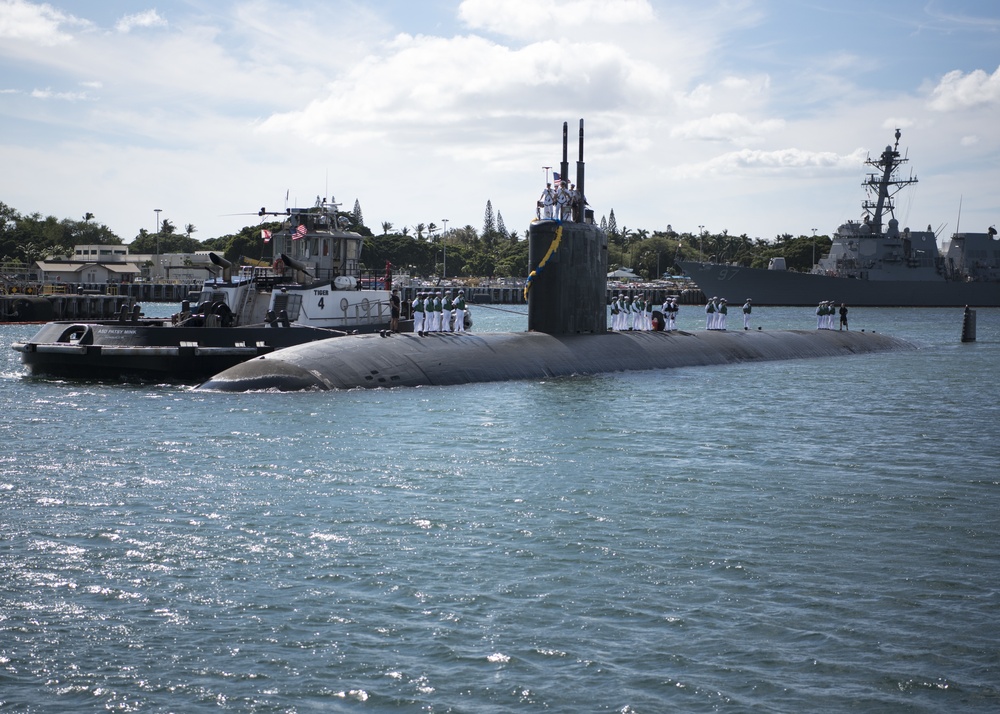 Pearl Harbor Welcomes Home USS Columbia