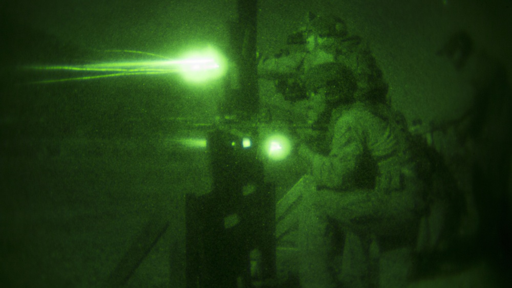 Marines strike from the shadow during close-quarter tactics course