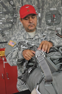 T-Patch "Riggers" pack chutes to perfection