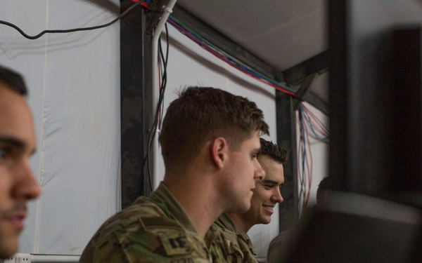 Special Marine Ground Task Force, U.S. Army advise Iraqi security forces in push towards Mosul