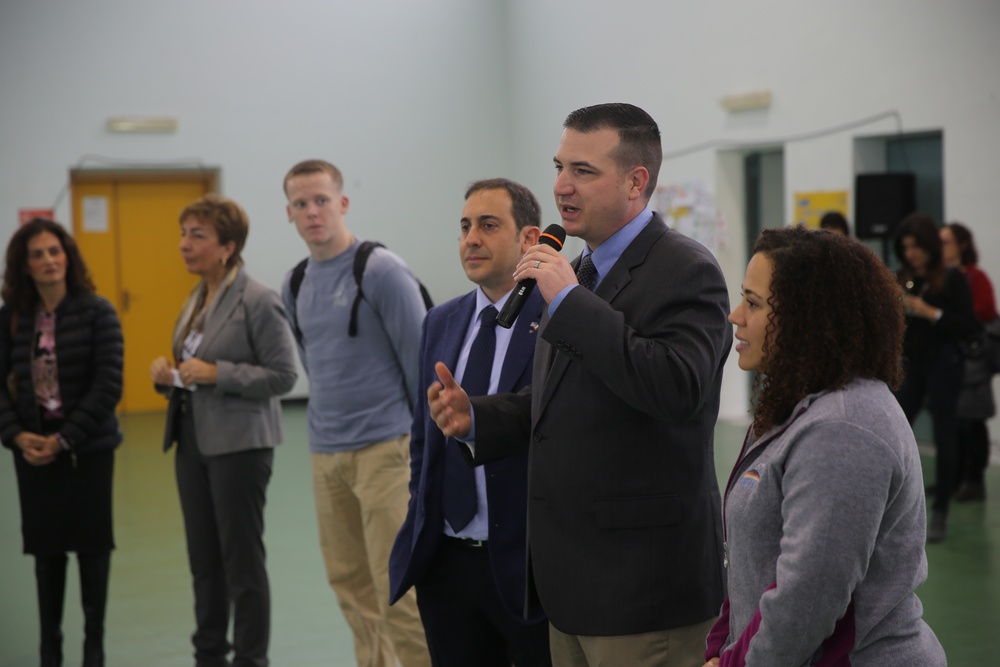 Marines and sailors make connection with Italian students