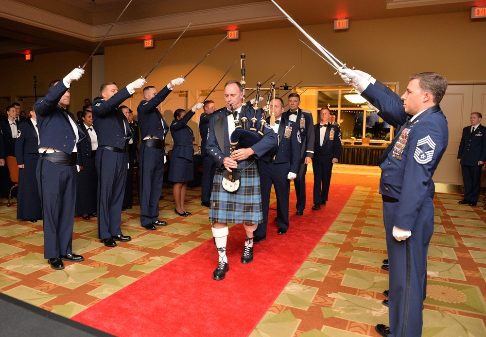 Lt. Gen. Brad Heithold becomes 10th AFSOC Order of the Sword recipient