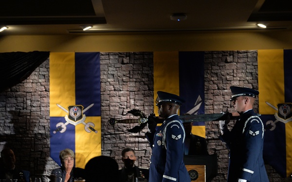 Lt. Gen. Brad Heithold becomes 10th AFSOC Order of the Sword recipient