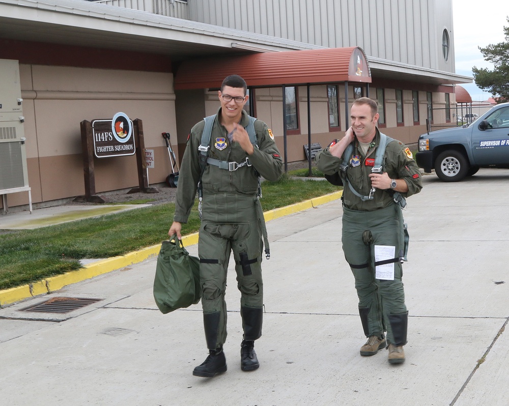 Marine Staff Sgt. Charlie Linville visits the 173rd Fighter Wing