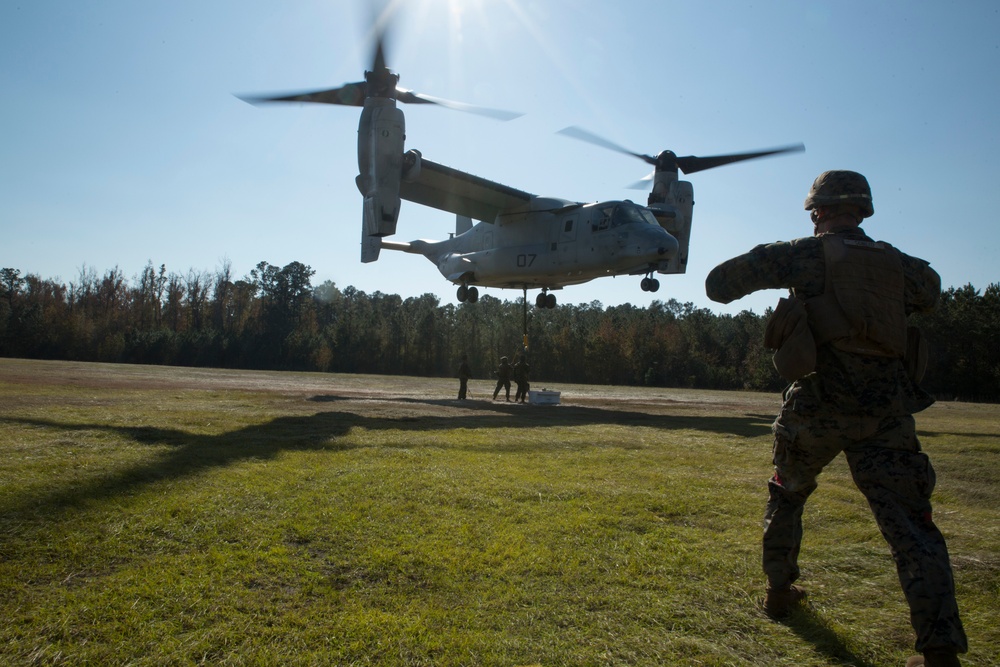 VMM 263 conducts external lift training