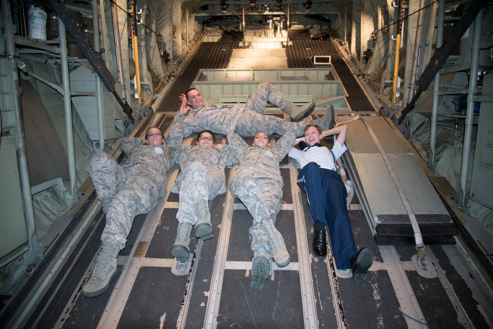 Biloxi High JRTOC students fly with Hurricane Hunters