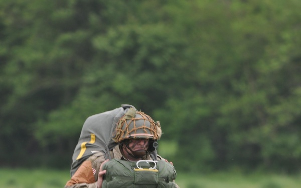 Flying Jennies take part in D-Day 72nd anniversary events